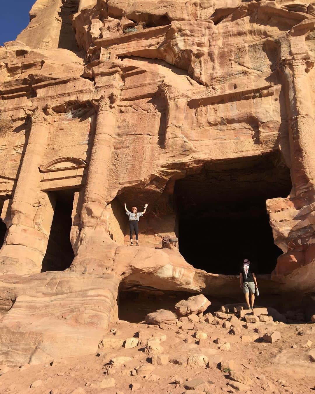 Anna Grimaldiさんのインスタグラム写真 - (Anna GrimaldiInstagram)「Most amazing place I’ve been ✨ Petra, Jordan 🇯🇴」11月29日 15時53分 - annakategrimaldi