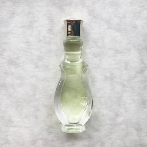 ヴィレッジヴァンガードオンラインストアさんのインスタグラム写真 - (ヴィレッジヴァンガードオンラインストアInstagram)「Fragrance Salon Ablxs💐新作 “輪廻転生”をテーマとした花々を 香りに閉じ込めたコレクション  曼珠沙華、蘭、菊、ダチュラ、ウツボカズラ、桜、金木犀がテーマの香水。  日本を代表するような花々の魅力をお楽しみください🌸  #香水 #香水コレクション #輪廻転生 #曼珠沙華 #蘭 #菊 #ダチュラ #ウツボカズラ #桜 #金木犀」11月29日 15時55分 - village_vanguard