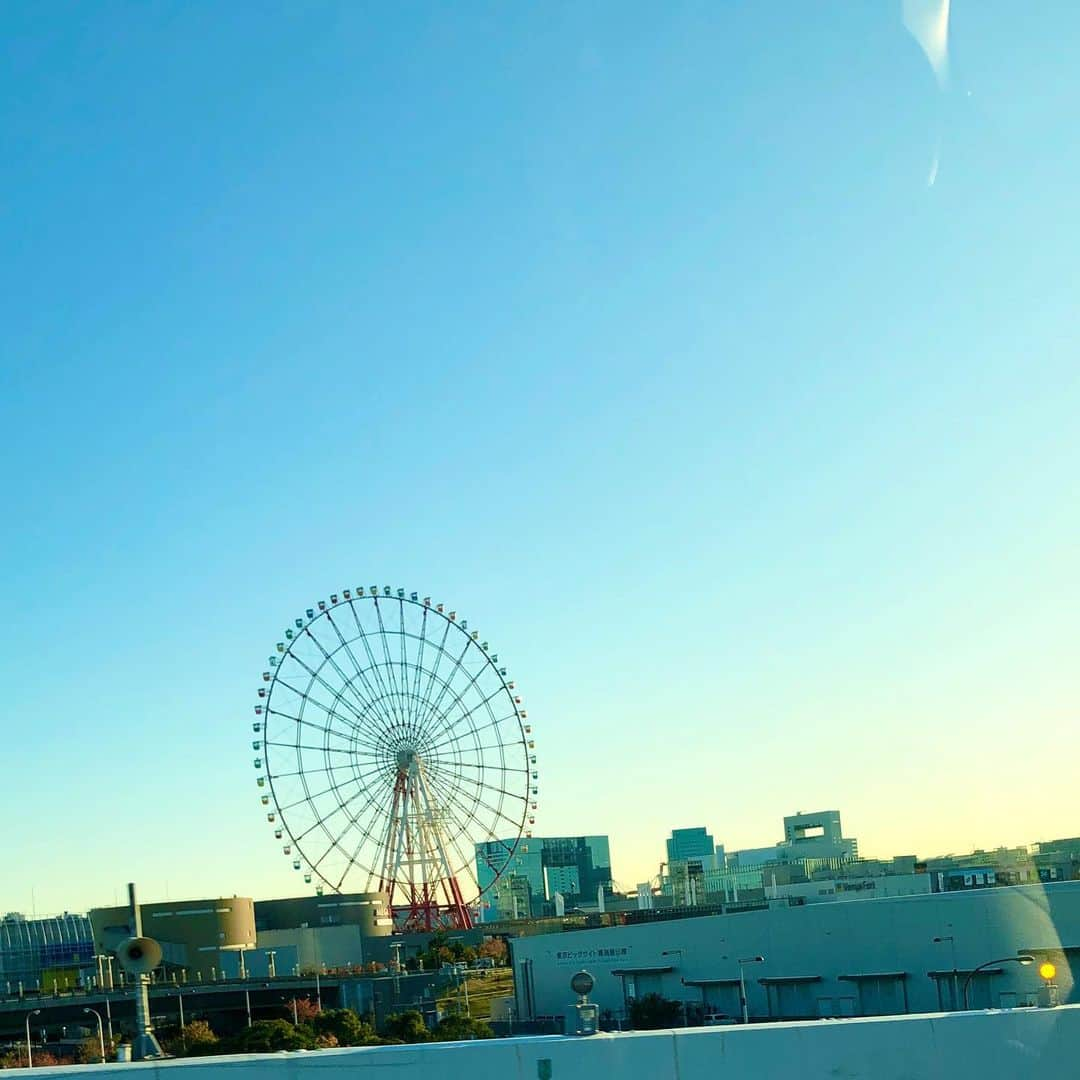 大西宏幸さんのインスタグラム写真 - (大西宏幸Instagram)「朝8時30分から内閣委員会がある筈なのに野党が出てこず、再度仕切り直しで昼から再開。衆議院本会議が2時間遅れとなり、先程本会議が終わり一路羽田空港へ。 愛する故郷大阪に帰ります。 #大西宏幸 #衆議院議員 #内閣委員会 #朝から野党が欠席 #本会議 #愛する大阪  From 8:30 in the morning, the opposition party did not come out even though there was a cabinet committee, and it was repartitioned and resumed from noon.  The House of Representatives plenary session was delayed by 2 hours.  Return to my beloved hometown Osaka.  #Hiroyuki Onishi #Meeting the House of Representatives #Cabinet Committee」11月29日 16時11分 - hiroyukionishi