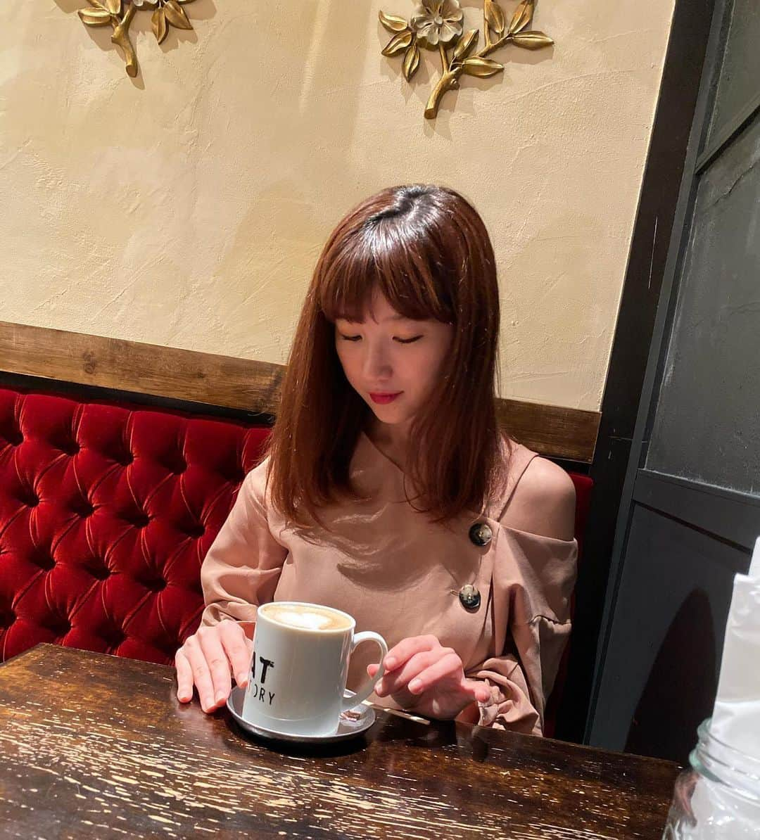 高田あゆみさんのインスタグラム写真 - (高田あゆみInstagram)「ちょっとゆったりな時間✨ #teatime#cafe」11月29日 16時11分 - ayumitakada1020