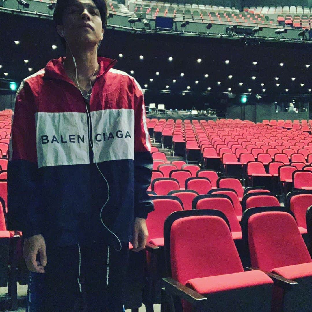 のインスタグラム：「本日も#アサカラアカサカ。  ミュージカルファントム。 東京は残り4公演。  #jeity #ミュージカル #ファントム  #赤坂actシアター」