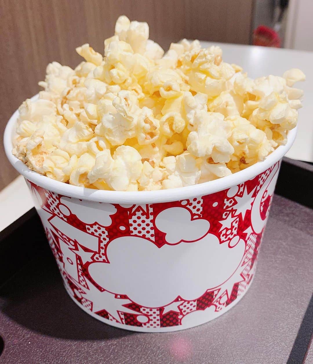のインスタグラム：「バターたっぷり派。 映画「ドクタースリープ」最高でした。」