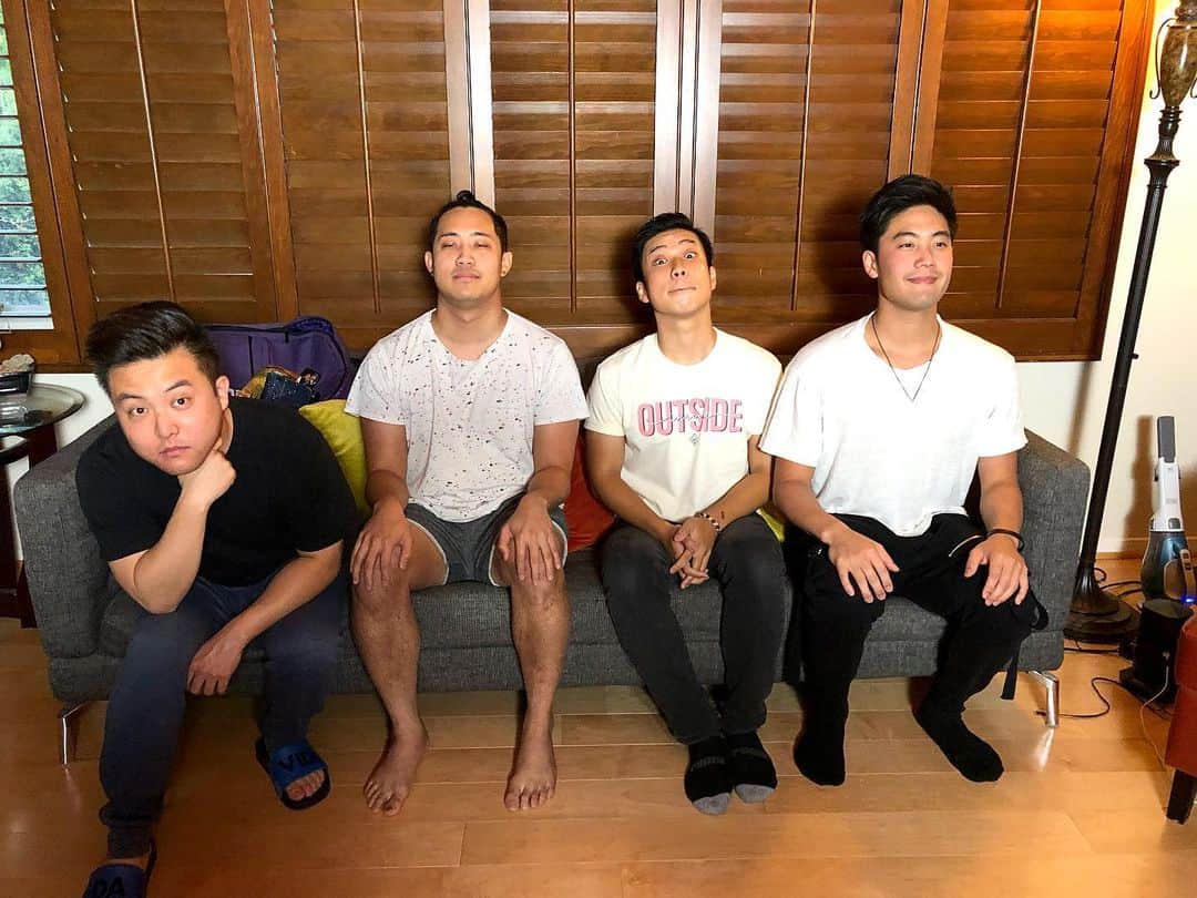のインスタグラム：「Have you checked the most recent @offthepillpodcast episode? If not... wa.. why?? Leave a comment on their video if you enjoyed the deep conversation! If not, still leave a comment and now you gotta go eat catfish with me. Ryan Higaさんのポッドキャスト、ご覧になってない方は是非！ ： ： #offthepillpodcast #ryanhiga #davidchoi #willpacarro #youtube」
