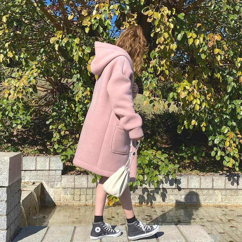 Maiさんのインスタグラム写真 - (MaiInstagram)「・ 久しぶりに晴れたー☺️☀️☀️ #ootd #dholic #converse #コンバース ・ コーディネートの詳細はブログに書いてます♪」11月29日 17時25分 - maimaimai1016