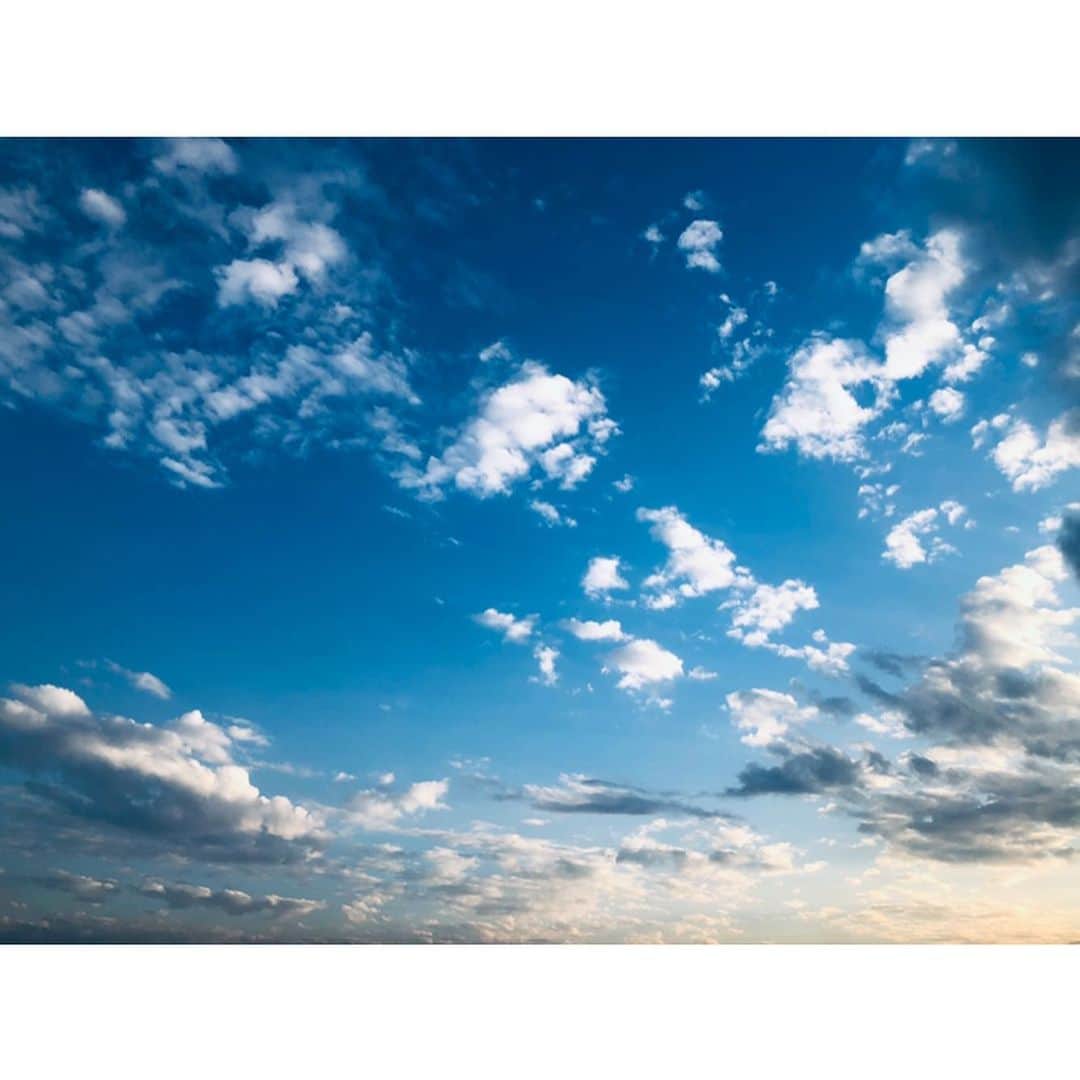 今井翼さんのインスタグラム写真 - (今井翼Instagram)「ヨガ  すっきり。  #ヨガ #シンプル #呼吸 #リラックス #心地よい #浄化 #湘南」11月29日 18時03分 - tsubasaimai_official