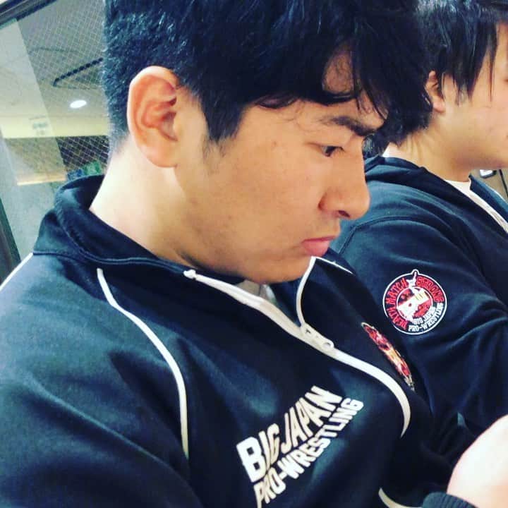 兵頭彰のインスタグラム：「青木選手、石川選手ファンの皆様へ #bjw #イケメン」