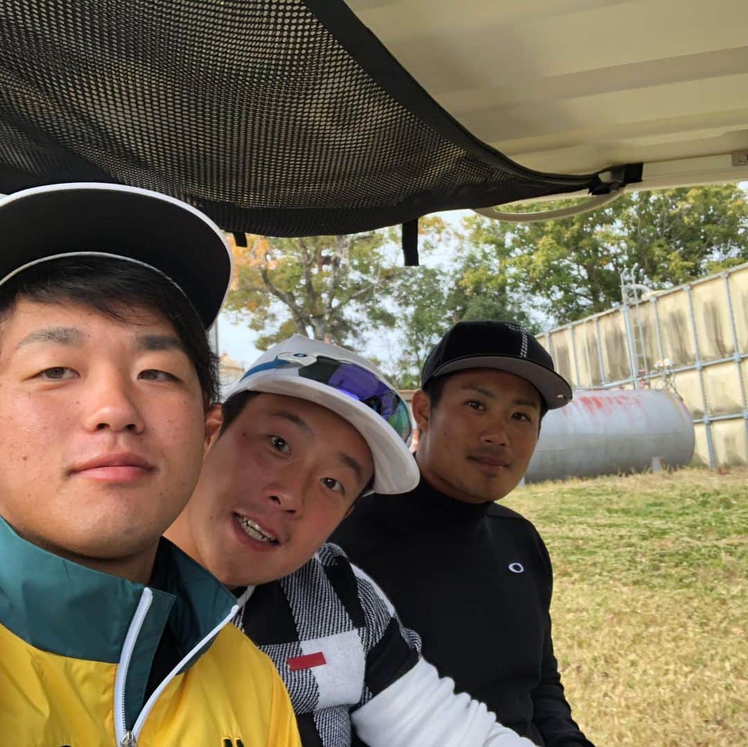 高橋遥人さんのインスタグラム写真 - (高橋遥人Instagram)「ゴルフ楽しかったです！ みんな面白い！」11月29日 18時29分 - takaha2929