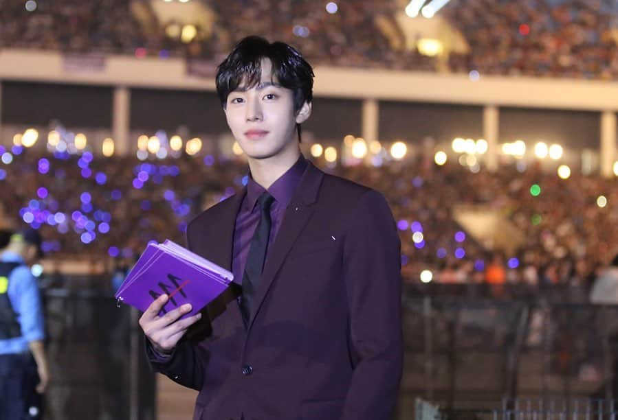 アン・ヒョソプさんのインスタグラム写真 - (アン・ヒョソプInstagram)「2019 Asia Artist Awards in Vietnam Thank you so much for the prestigious award!」11月29日 18時32分 - imhyoseop