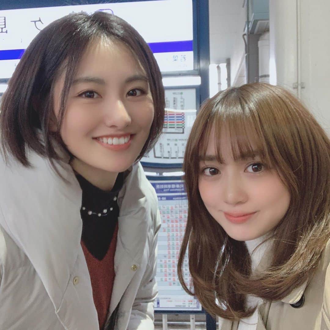 のインスタグラム：「. ウィザード会☺︎ ことしたくさん会えてほんとうにうれしい、お誕生日お祝いしてくれた😢 そしてそしてゆうちゃんご結婚おめでとう🥺👏❤︎. #仮面ライダーウィザード #次会えるのは1月かな #たのしみ」