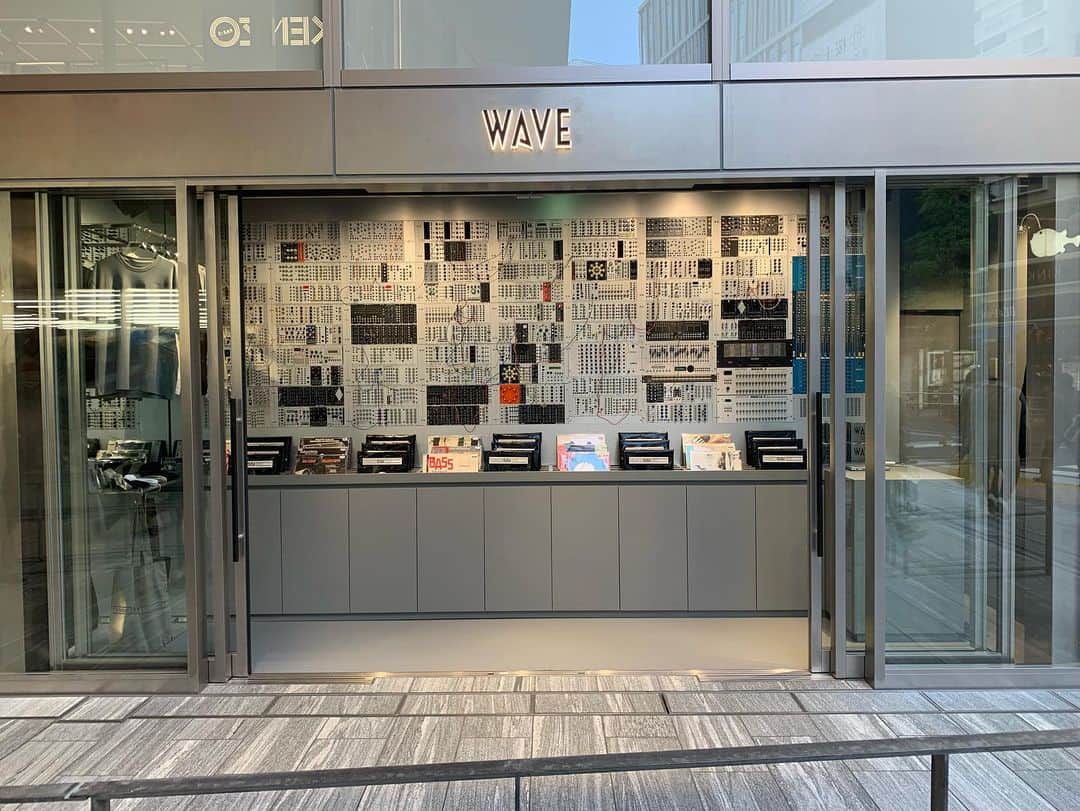 サキャスティックのインスタグラム：「@wave_tokyo new concept kiosk at @parco_shibuya_official with analog modular synths」