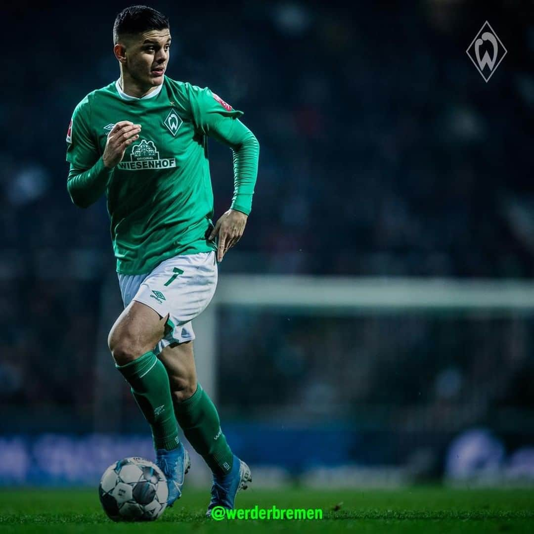 ヴェルダー・ブレーメンさんのインスタグラム写真 - (ヴェルダー・ブレーメンInstagram)「Hat das Tor schon wieder im Blick.👀 😏 _______ #werder #bremen #svw #rashica #rocket #bundesliga #wobsvw」11月29日 19時20分 - werderbremen