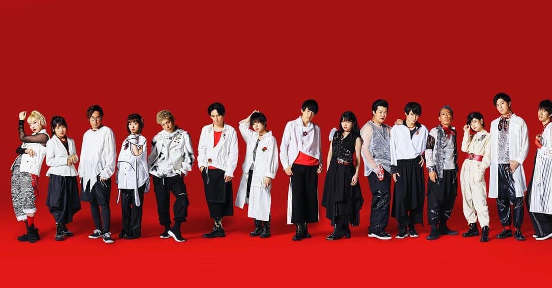 火口秀幸のインスタグラム：「皆々様 #吉本坂46 #RED 初の #表題曲 #不能ではいられない 本日より #Youtube #公開 されてます #3rdシングル  是非とも 宜しくお願い致します」