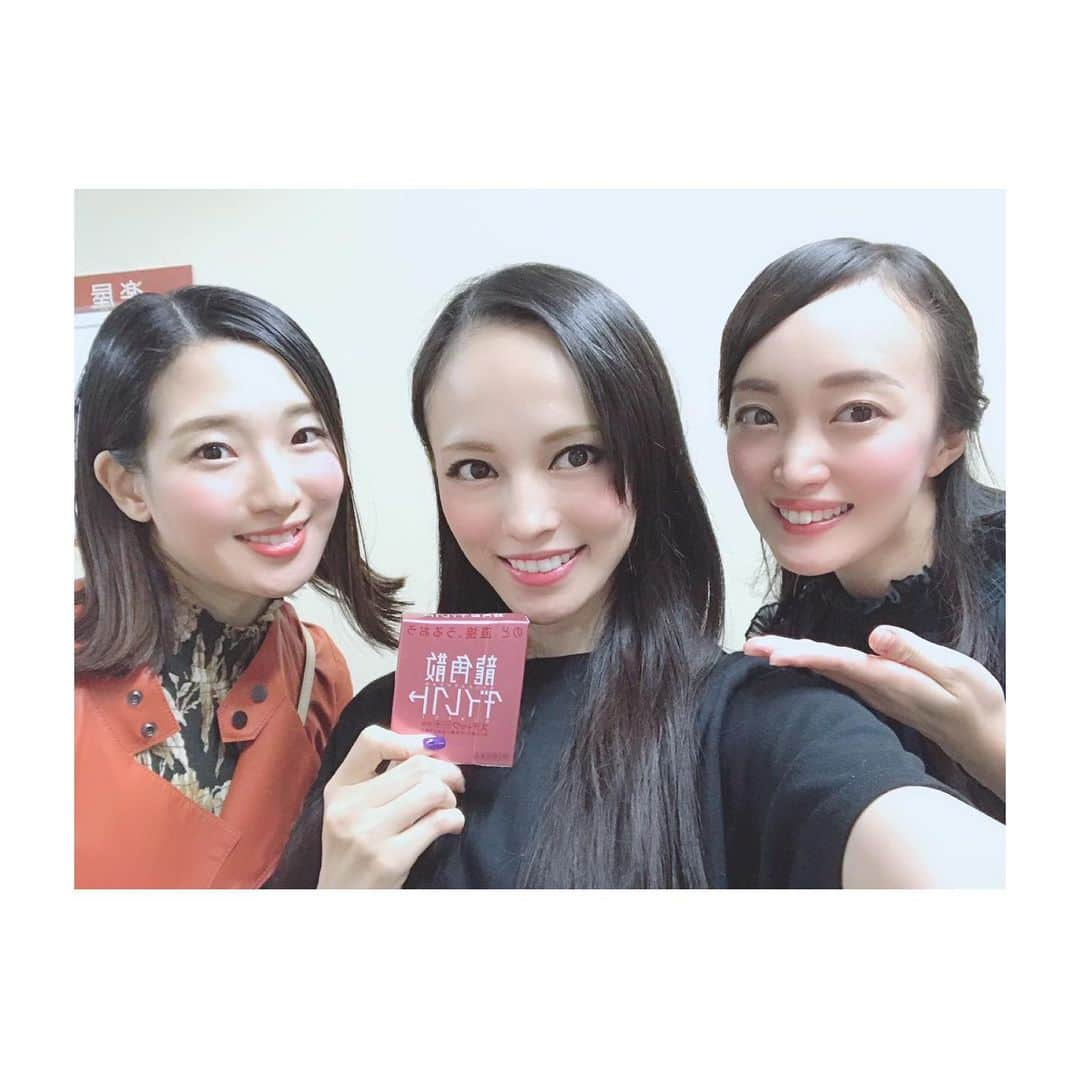 すみれ乃麗さんのインスタグラム写真 - (すみれ乃麗Instagram)「先日、ともさんご出演のライブ・スペタクル『NARUTO-ナルト-』〜暁の調べ〜を、同期の桃花と観劇しました😍. . . 原作には詳しくないのですが、初演から観てるので、色んなキャラクターの行く末や、主演キャストの方々が10代から20代に成長されてる姿に、胸が熱くなりました😭💓💓💓. . . ともさん演じる大蛇丸。まだご覧になってない方もいらっしゃると思うので、詳しくは書けませんが、、、グッときました😢💕. 終演後、写真をパチリ📷. 怖いお化粧をしてるから、目にはスタンプをしてインスタに載せてね、とのお茶目なリクエスト🤣💓. カッコいいのに、いつも心は乙女で可愛いです💕💕💕. . . #naruto #銀河劇場 #悠未ひろ さん #大蛇丸 . #桃花ひな #すみれ乃麗 . . #大湖せしる さんもご出演でした✨✨✨」11月29日 19時28分 - reisumireno