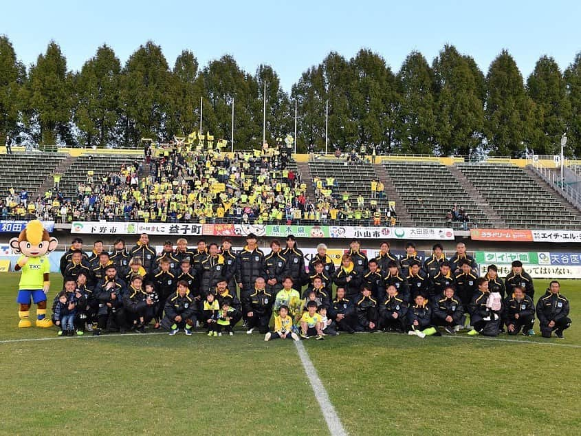 温井駿斗さんのインスタグラム写真 - (温井駿斗Instagram)「2019年シーズンが終了しました！ チームが残留出来た事が何よりも良かった😚 少し休養して来シーズンに向けてトレーニングしていきます！ 1年間応援ありがとうございました😊 #栃木SC #温井駿斗 #出逢えた全ての人に感謝」11月29日 19時46分 - nukuihayato28