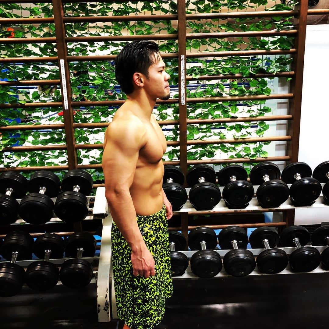吉岡世起さんのインスタグラム写真 - (吉岡世起Instagram)「11月29日(金) 良い筋肉の日ということでトレーニング後に 新しいトレーニング法も取り入れどう変わっていくかお楽しみに #STRONGHEARTS #w_1 #良い筋肉の日」11月29日 20時03分 - seikiyoshioka