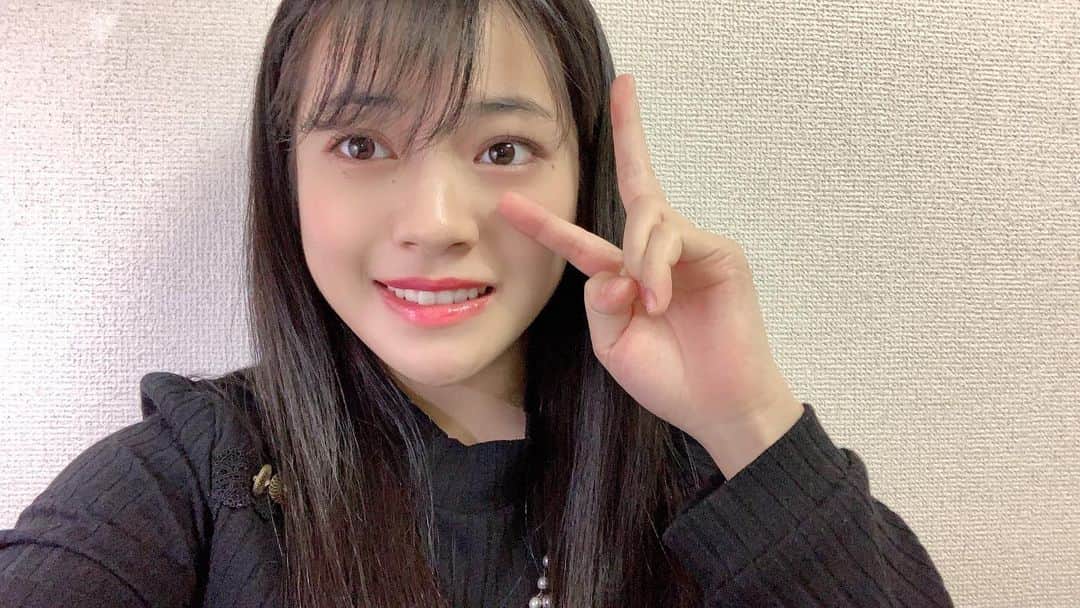 高岡薫のインスタグラム：「19歳になりました！！おめでとう私🎉🎉🎉たくさんの方にお祝いしてもらえて幸せです！今年1年も頑張りますので、よろしくお願いします🥺」