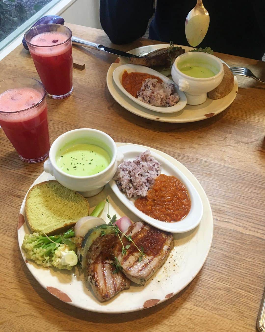 猫沢エミのグルメインスタ