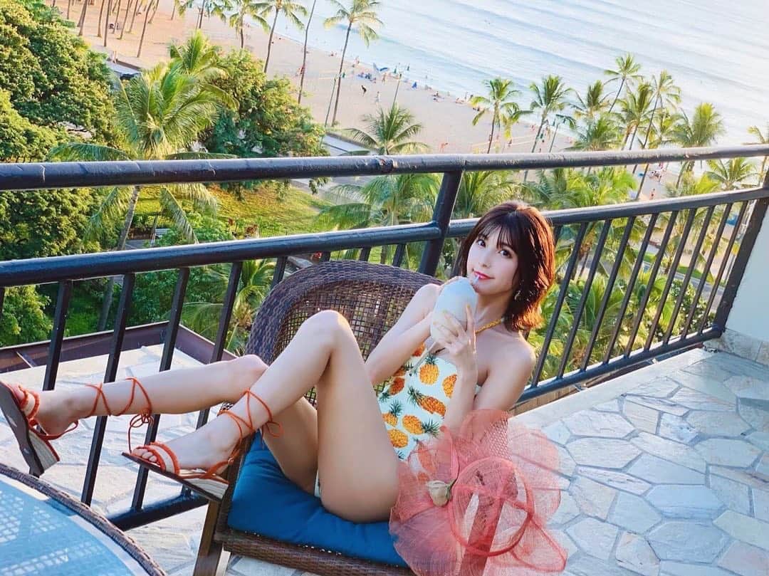のインスタグラム：「年最後の！会えるイベントのお知らせだよーっ♡*°﻿ ﻿ ﻿ ﻿ ﻿ 今年もこのイベントがやってきまぴた……*｀ω´*！！！﻿ んーー♡年末だネーーーー♡”﻿ ﻿ ﻿ ＊12月28日 (土)＊﻿ フィットのタレントたちによる、2019年を締めくくる忘年会イベント♡”﻿ トークにゲーム、抽選会(豪華景品あり☆)、軽食にドリンク飲み放題♪♪♪﻿ ﻿ ﻿ ﻿ ﻿ 『FIT 大忘年会2019』﻿ 会場＊ J-SQUARE SHINAGAWA﻿ (東京都港区港南2-5-12)﻿ ﻿ おーぷん＊ 18:30﻿ すたぁと＊ 19:00﻿ ﻿ ﻿ ﻿ ﻿ きょう(11/30)の☆12:00～☆﻿ チケットが販売すたぁとなのっ♡*°﻿ ﻿ ﻿ ﻿ 今年ゎ﻿ ♦︎限定プレミアムチケット♦︎﻿ とゆーものが数量限定であるみたいでネ…*'ω'*♡！﻿ ﻿ ﻿ ﻿ なんとなんとっ！！！！﻿ ﻿ 開場30分前に入場できて、タレントたちとフリーのグリーティングタイムが♡！わぉ♡﻿ もちろんそれだけじゃなく、集合ワイドチェキ撮影のプレゼントも♡*°﻿ そしてそしてっ♪﻿ イベント本編でゎ、お席ゎ最も見やすくて近い最前列確定っ！！！！﻿ ﻿ ﻿ ﻿ ふわぁぁぁぁあΣ*°□°*♡！！！！！﻿ ﻿ ﻿ ほんっっっとに豪華だぁあーー♡*°﻿ ﻿ ﻿ ﻿ このイベント自体ネ！内容盛りだくさんで、自社イベントだからこそのとっても良い意味のアットホームで充実感すごいんだよっっ*>ω<*♡！！﻿ ﻿ ﻿ https://t.livepocket.jp/e/4_ebq ﻿ ↑ここからげっとだよー♡*°﻿ ﻿ 詳細もチェックできます*´ω`* ﻿ 限定プレミアムチケットゎ数量限定！だからネっ﻿ 早くなくなっちゃうと思われるので、チケット販売すたぁとのあした(11/30)12:00～ すぐにげっとするべしなのだっっ*`･ω･´*♡！！！﻿ ﻿ ﻿ ﻿ このイベントで2019年の会えるイベントゎしゅーりょーだよっ﻿ ﻿ 締めくくりに会いきて、いっぱいいっしょに楽しもぉーネっっ*>ω<*♡！！！﻿ ﻿ ﻿ ﻿ ﻿ ﻿ ﻿ #忘年会　#有吉反省会　#きょうのハレンチボディ#グラビア #水着 #ハワイ  #韓国ファッション #彩川ひなの　#japanesegirl #自拍 #模特 #粉我 #swag #动漫 #扎心了#맞팔 #东京 #몸스타그램 #เซ็กซี่ #น่ารัก #น่ารักจัง #ประเทศญี่ปุ่น #คอสเพลย์ #Comel #Awekcun #cosplay#pinupGirl #bajutidurseksi #photooftheday #followme」