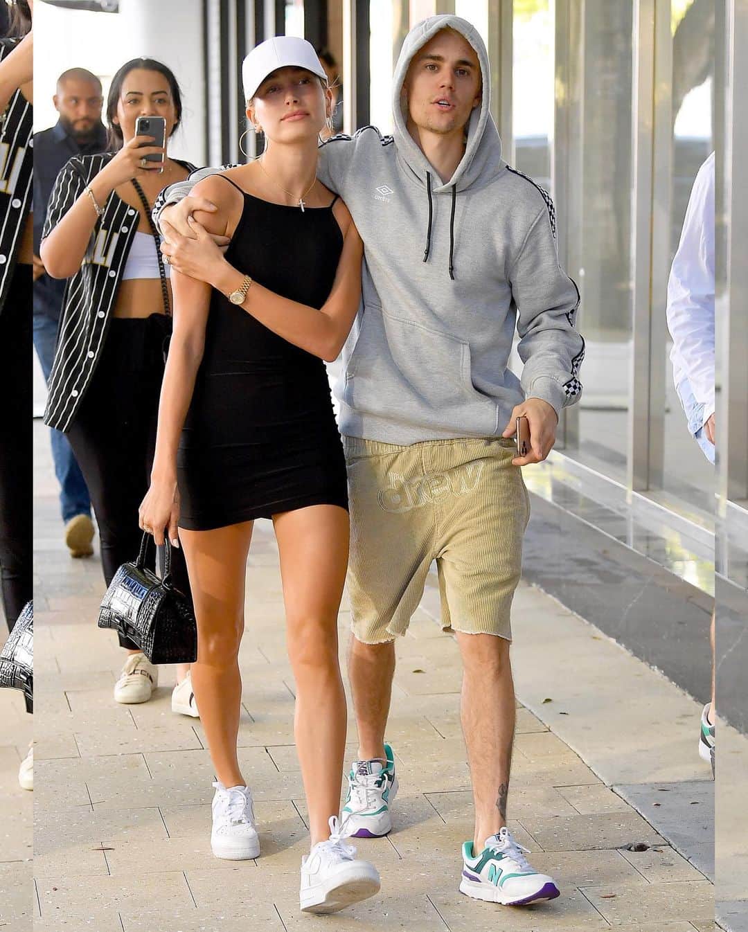 Just Jaredさんのインスタグラム写真 - (Just JaredInstagram)「@haileybieber & @justinbieber enjoy a day out and about in Miami! #HaileyBieber #JustinBieber Photos: Backgrid & Splash」11月30日 8時40分 - justjared