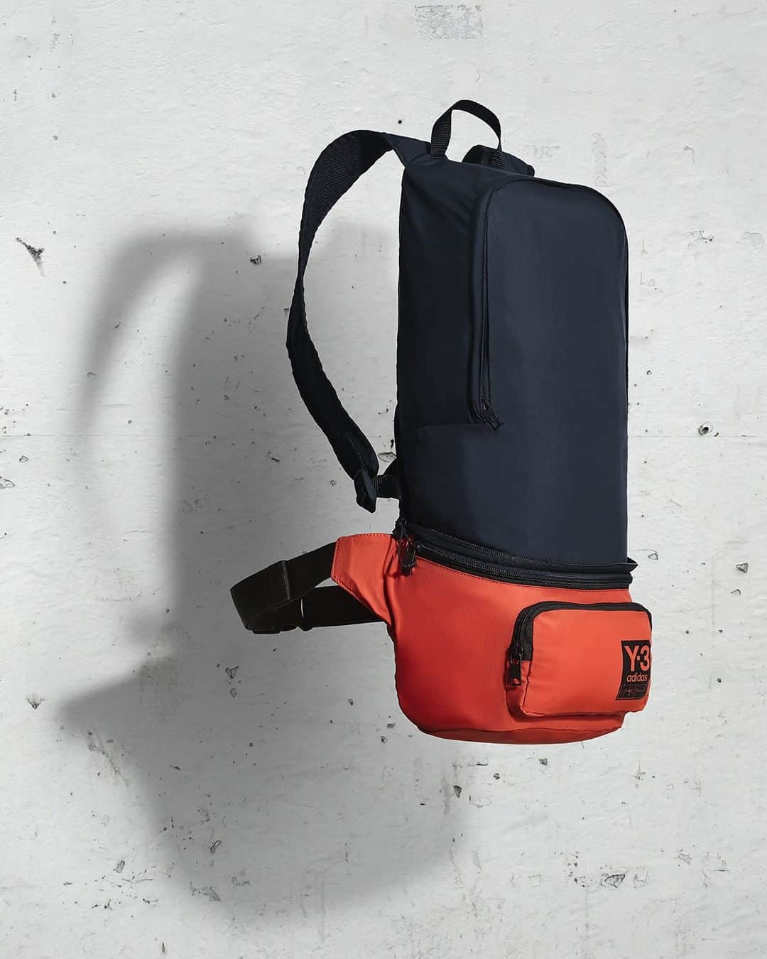 ワイスリーのインスタグラム：「Y-3 Packable Backpack. Y-3 Fall Winter 2019. --- #adidas #Y3 #YohjiYamamoto  Discover the collection at Y-3.com」