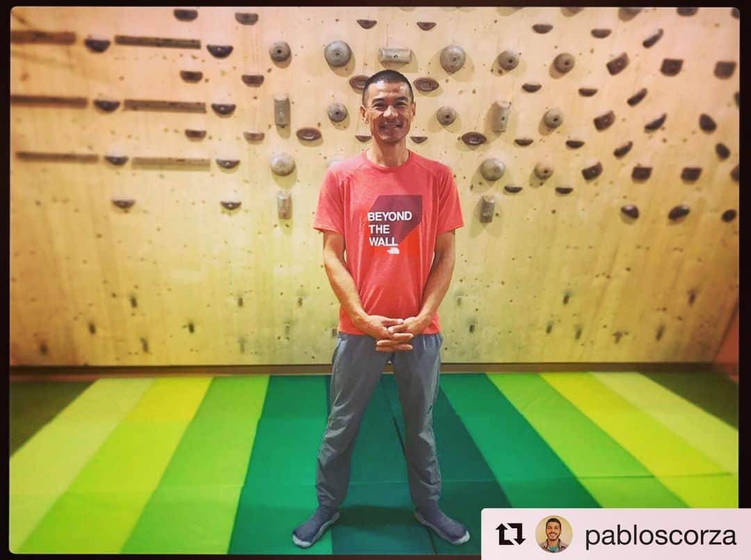 平山ユージさんのインスタグラム写真 - (平山ユージInstagram)「Refreshing my body and my mind✨✨ It’s been a while that I haven’t climbed this amount of routes last 10 days. @pabloscorza carefully analysis my body and gives efficient treatment on my body also effectively my mind. I will take off from Spain for 2  days but I’ll be back for 2 more days to climb hard💪💪 Thanks a lot Pablo🙏🙏🙏 Your treatment are the best in the world 🌎👍👍 #Repost @pabloscorza ・・・ Yuji Yirayama in the house 👊🏽 I feel very lucky to have the opportunity to help you again 🙌🏽 Thanks Yuji for you interest on my work 🙏🏽 @stonerideryuji @bio_fun lifestyle * * * @dmm_wales @kletterretter」11月29日 23時55分 - yuji_hirayama_stonerider