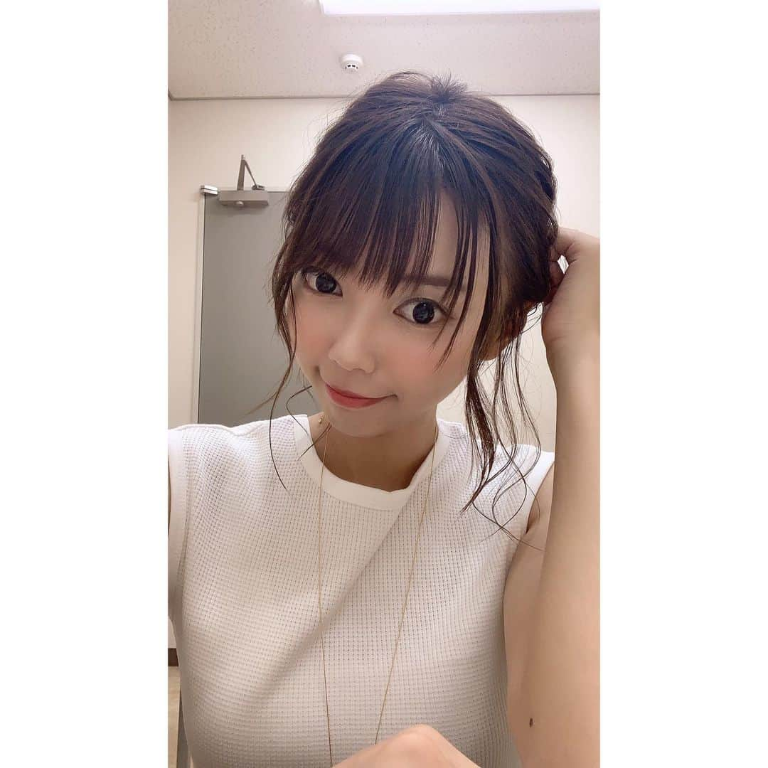 加藤里奈（カトリーナ）さんのインスタグラム写真 - (加藤里奈（カトリーナ）Instagram)「11/30(土)朝7:30～ NHK総合「ウイークエンド中部」 カトリーナのおもしろ検定 ｢夜景観光士検定｣ 東海北陸7県(愛知 岐阜 三重 静岡 富山 石川 福井) * 今週ご紹介するのは夜景観光士検定🌃 練習問題も用意しています✏️📖 ぜひご覧下さい👩🏻‍🏫 * #NHK #名古屋 #愛知 #岐阜 #三重 #静岡 #富山 #石川 #福井 #アナウンサー #リポーター #夜景#夜景観光士 #資格 #資格取得 #資格勉強 #夜景観光士検定 #夜景が綺麗 #大人の勉強垢 #大人の勉強 #夜景ら部 #夜景好き #大人の勉強 #大人の勉強垢さんと繋がりたい #夜景好きな人と繋がりたい #ナイト #イルミネーション #イルミネーション2019 #ネオン #フリーアナウンサー #名古屋 #ナイトツーリズム」11月29日 23時56分 - rinakatoktriiina