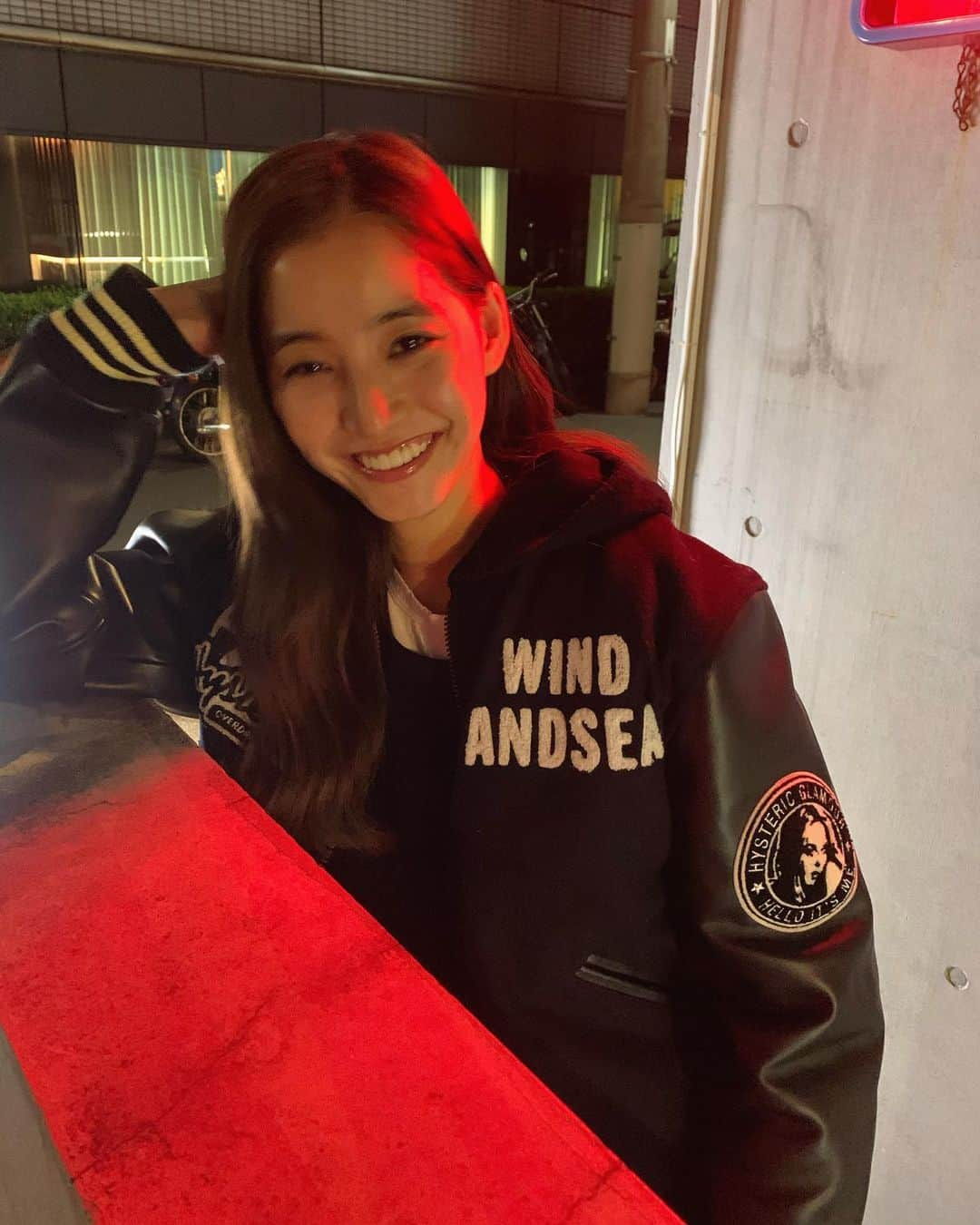 新木優子さんのインスタグラム写真 - (新木優子Instagram)「新しいお気に入りjacket ☺️ @windandsea_wear × @hystericglamour_official  脱力タイムズ観てくださった皆様ありがとうございました‼︎ 本当に素敵な回に出させて頂きました🙇‍♀️✨ アンタッチャブルさん、最高でした🥺✨」11月30日 0時27分 - yuuuuukko_