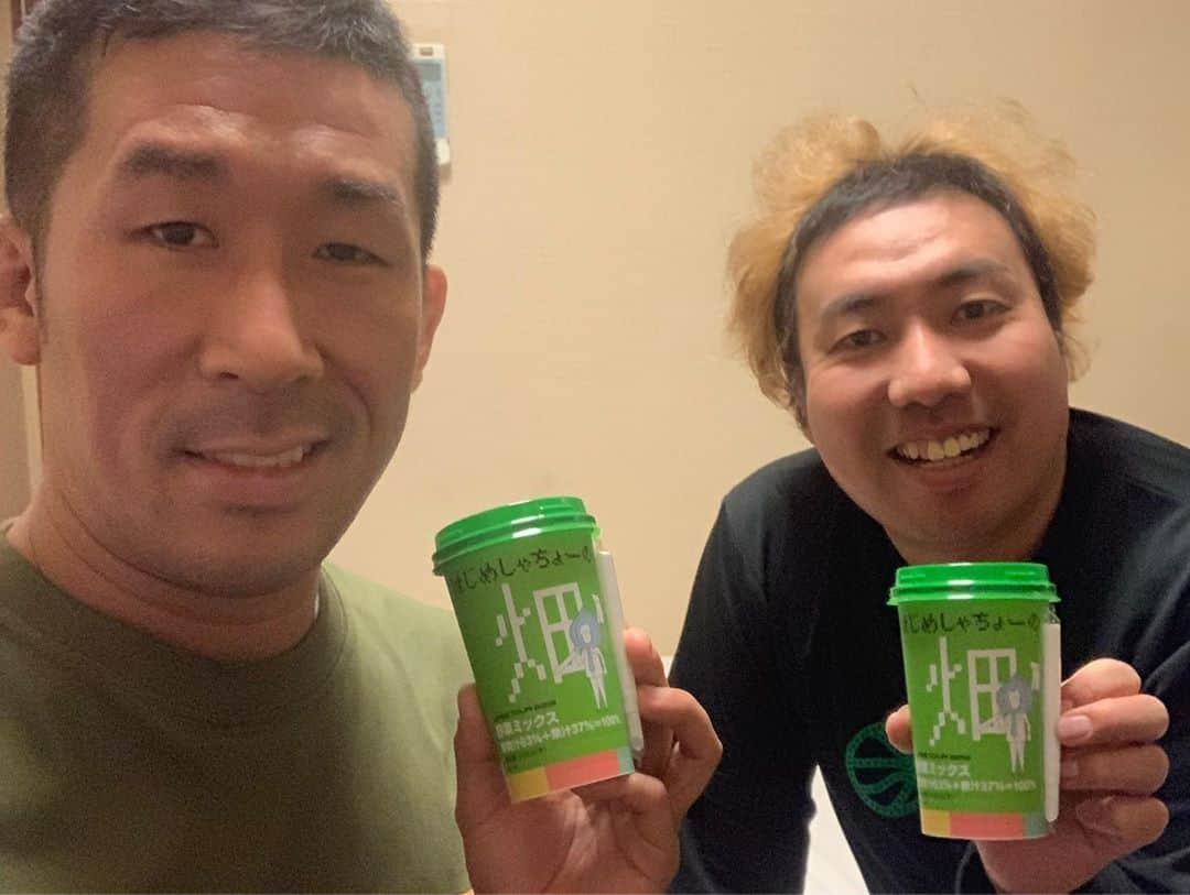 田村裕さんのインスタグラム写真 - (田村裕Instagram)「遂に！！ 静岡！！ 念願の！！ "さわやか"  美味すぎたーーー！！もうまた食いたい。  はじめしゃちょー、ごっちさん、付き合ってくれてありがとう。大西さんも。  #静岡 #さわやか #ハンバーグ #はじめしゃちょー #ゴッチ #大西ライオン #麒麟田村 #YouTube #YouTuber #はじめしゃちょーの畑ドリンク」11月30日 0時41分 - hiroshi9393