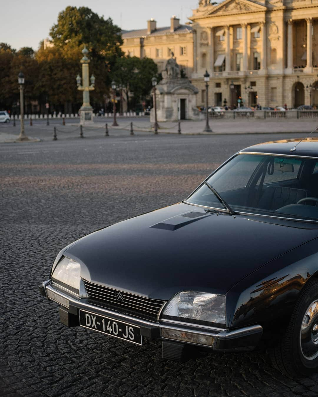 Citroënさんのインスタグラム写真 - (CitroënInstagram)「Classic and timeless like its surroundings 🍂 📸 @amaurylaparra - #Iconic #Design #Picoftheday #Experience #Style #OldButGold #Prestige #Excellenfe #TailorMade #CarsOfInstagram #InstaCar #ClassicCar」11月30日 1時17分 - citroen