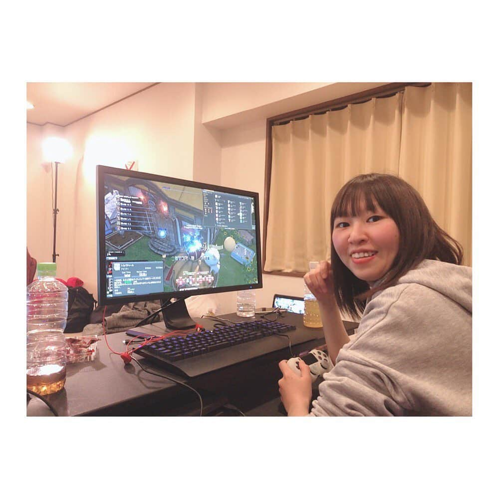 葉月ゆめさんのインスタグラム写真 - (葉月ゆめInstagram)「《よしもとMMORPGブ》 ご視聴ありがとうございました！ こうして一緒にFF14するのは 番組卒業以来だったので本当に楽しかったです ☺️✨ 視聴者の皆さまもわたしが新兵の時から知って下さっている方ばかりで嬉しかった…！！！ 極朱雀はリベンジさせて下さい 🔥 マイペースに漆黒も楽しみます。わくわく にしむ 闇ちゃん、是非また呼んでね〜 🎮♡ #ff14 #ffxiv #finalfantasyxiv #漆黒のヴィランズ #よしもとmmorpgブ #ニコニコ生放送 #ニコ生」11月30日 1時23分 - yume_hazuki