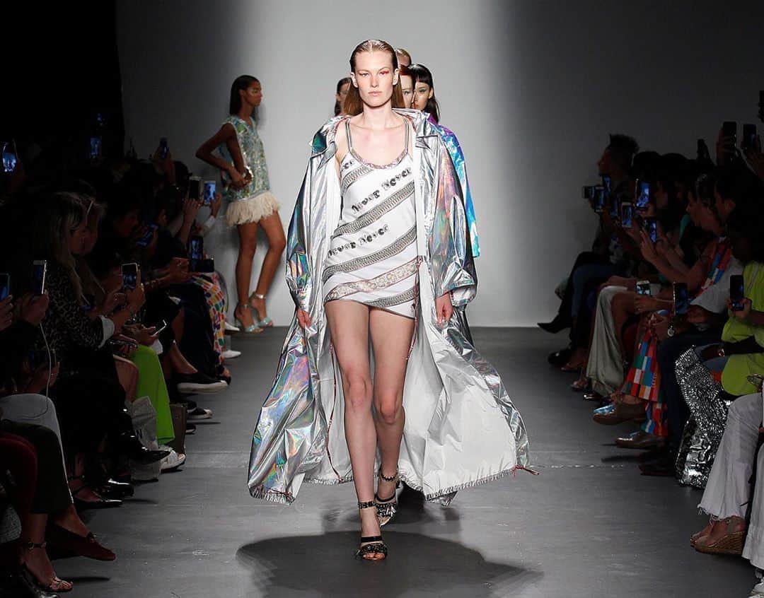 のインスタグラム：「Work in progress ⚠ Let’s rock next #NWFW」