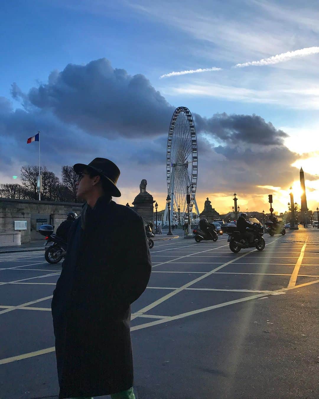 ソン・ジホのインスタグラム：「#flashback」