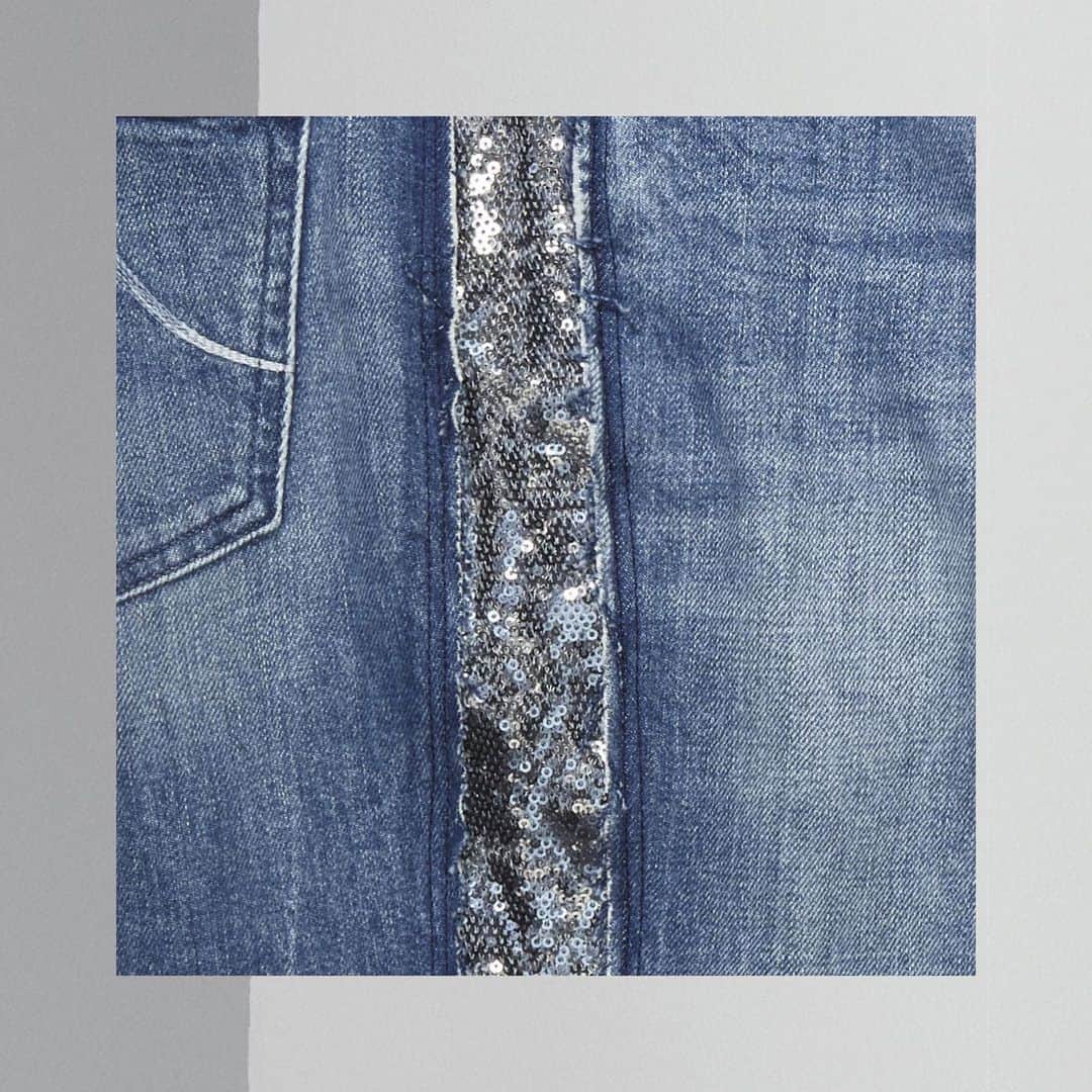 Jacob Cohenのインスタグラム：「Shiny wardrobe updates #jacobcohen  #JacobCohenJeans」