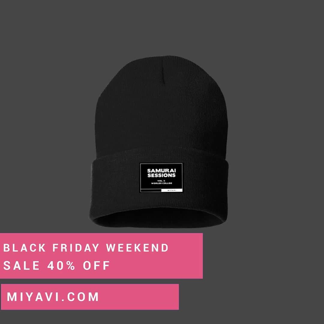 MIYAVI（石原貴雅）さんのインスタグラム写真 - (MIYAVI（石原貴雅）Instagram)「Black Friday Weekend sale until Monday. 40% off all items on MIYAVI.com. Discount applied at check out.」11月30日 2時47分 - miyavi_staff