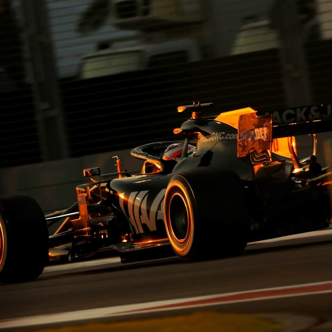 ロマン・グロージャンのインスタグラム：「FP2 - P7 🔥🔥🔥 Really good pace all day long, let's keep the good work going 💯 @haasf1team OH, and then we got t-boned 🙈 #r8g #AbuDhabiGP」