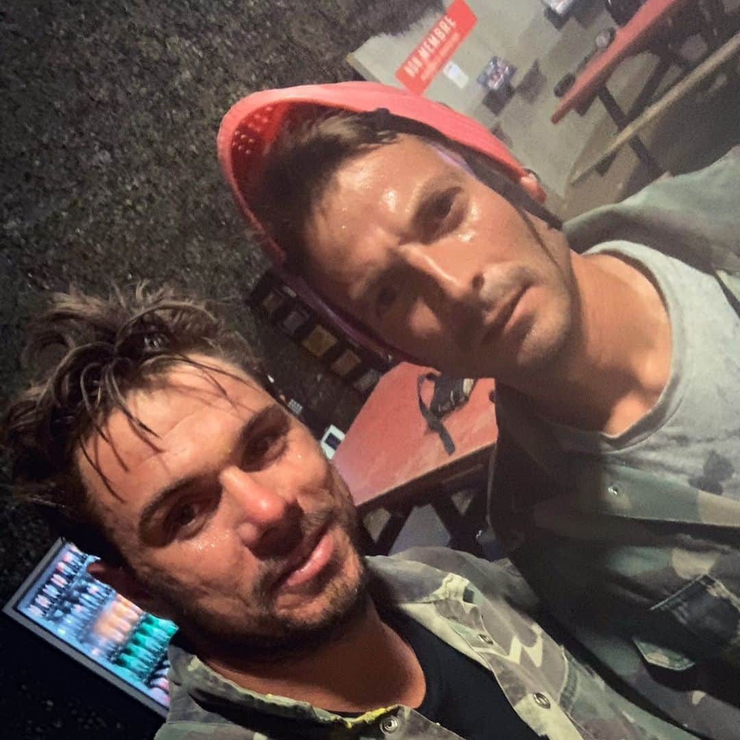 スタニスラス・ワウリンカさんのインスタグラム写真 - (スタニスラス・ワウリンカInstagram)「I would like to say thank you to my long term coach Yannick ! You have been by my side for many years through both good and bad times! We had the chance to win grand slams together and you helped me so much on my comeback after a big surgery! You’ve been a great coach but most importantly a great friend! Thank you for years of hard work and dedication!  Merci Yannick 🙏🏻🎾💪🏻❤️ #Coach #Friend #HardWork #HeTrustedTheProcess #ThankYou」11月30日 3時28分 - stanwawrinka85