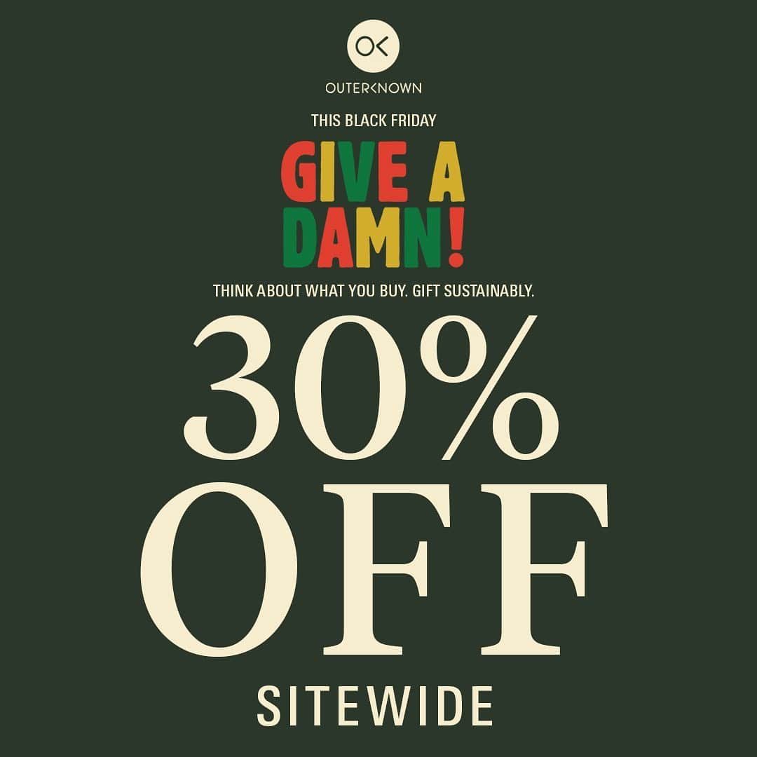 ケリー・スレーターのインスタグラム：「30% of sitewide at @outerknown (Outerknown.com). Men’s and Women’s new styles. This Black Friday thing is a lot easier than fighting people in long lines for things you won’t care about in a year! 😂 Click the link in the bio to shop the most sustainable clothing line on the market. Blanket Shirts are an easy one...super comfy. Everyone loves em and you’ll wear it forever. Thank you to everyone who made this a great year for Outerknown! 🙏🏽」
