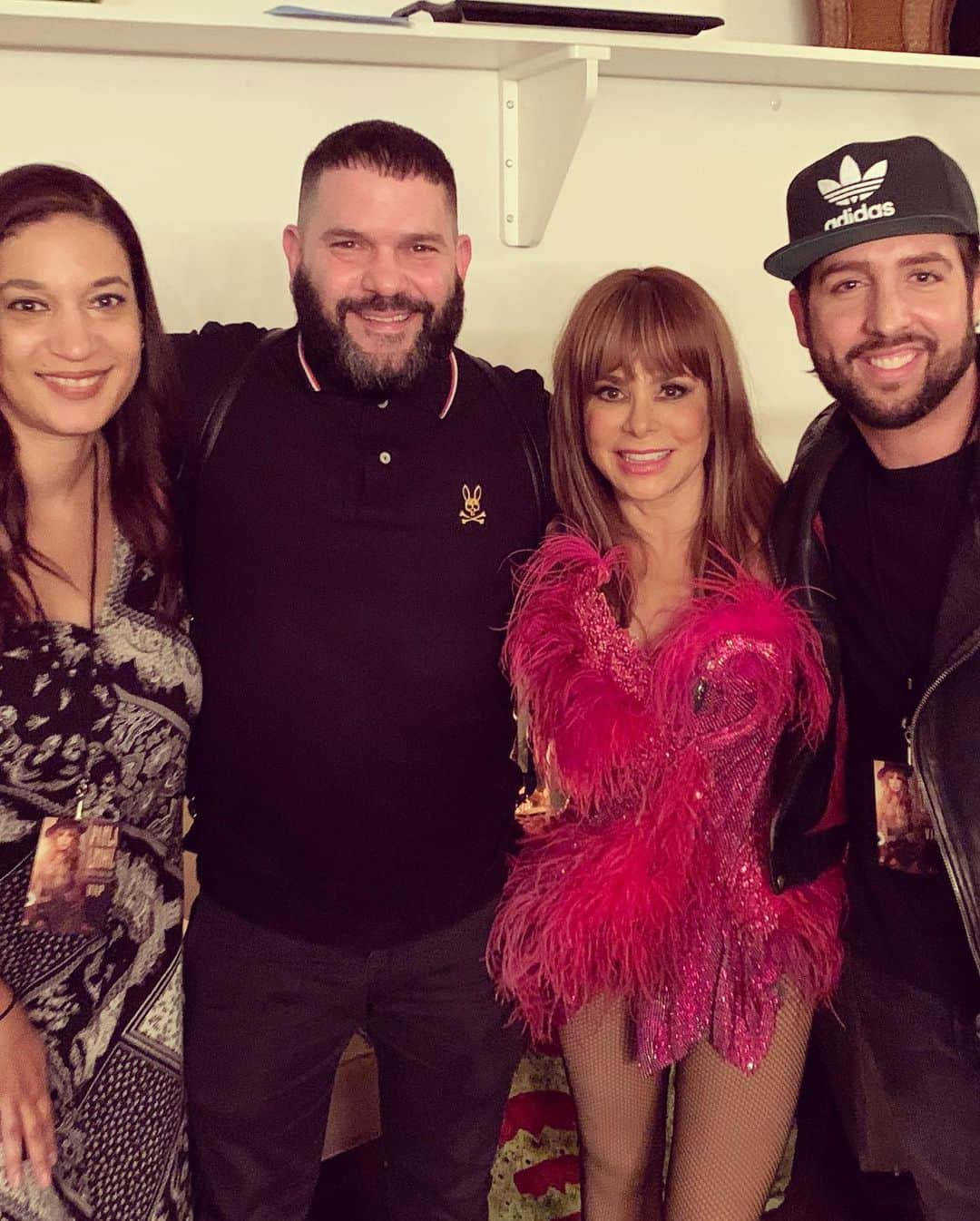 ギレルモ・ディアスさんのインスタグラム写真 - (ギレルモ・ディアスInstagram)「THE @paulaabdul at the Flamingo, in Vegas! the BEST freakin show...💓 #PaulaAbdul #Foreveryourgirl」11月30日 4時03分 - guillermodiazreal