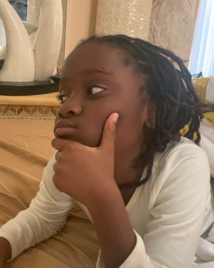 ワイクリフ・ジョンのインスタグラム：「My niece @therealleeleejean about to bless th world with some thanksgiving bars @djkhaled pay attention we got One」