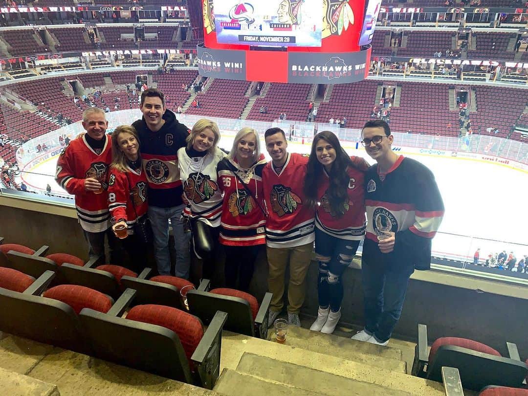 ジェイコブ・ダルトンのインスタグラム：「Well another amazing trip over too soon! Had a great tim this week in Chicago! Big thanks to the In-Laws for being such amazing hosts! Love you guys!」