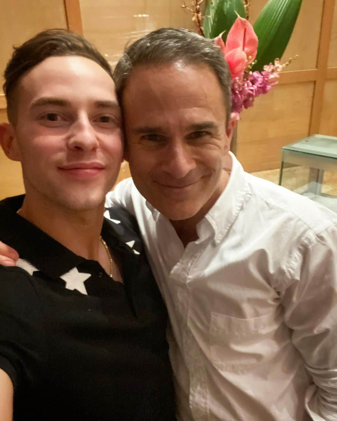 アダム・リッポンさんのインスタグラム写真 - (アダム・リッポンInstagram)「“Don’t tag the restaurant” - @garyjanetti」11月30日 5時45分 - adaripp