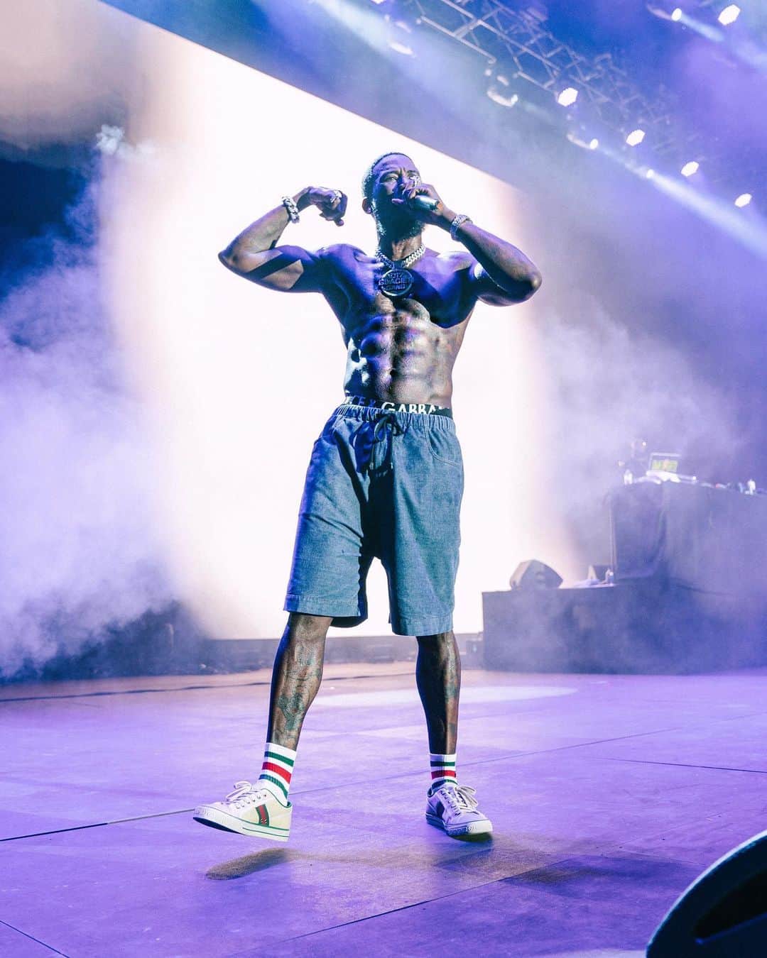 グッチ・メインのインスタグラム：「Hate it or Love it the Underdog on Top 🙏🏿」