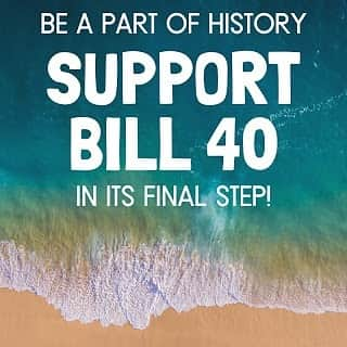 ケリー・スレーターさんのインスタグラム写真 - (ケリー・スレーターInstagram)「#Bill40 is a Honolulu City & County (Oʻahu) measure to phase out a wide-range of single-use plastics commonly used in food service (plastic straws, utensils, foam, etc.), over a two year period. While it’s convenient to have utensils and such when we can’t access our kitchen at home, the amount of extra garbage created by all of us using single use plastics over the course of a year, decade or lifetime is astounding and not something we can’t live without. Traveling across this world and to very remote locations, I’m always blown away at the amount of garbage either in the rivers in Florida, on the beaches of Hawaii, or on an atoll in the middle of the Pacific. At some point soon we need to decide en masse to start undoing this insanely huge mess we have created on earth, and bills like this are small steps in the right direction to help us all change our actions. Please support and call your local representative to voice your thoughts on this being passed in Hawaii. Here’s to hoping the next generations of kids learn from our mistakes and epiphanies and take the reigns in better directions as the future unfolds. And if you’re not in Hawaii, think about starting a movement to have this implemented in your hometown and keep @kokuahawaiifoundation, @surfrider, and @sustainablecoastlineshawaii informed on your progress!」11月30日 16時47分 - kellyslater