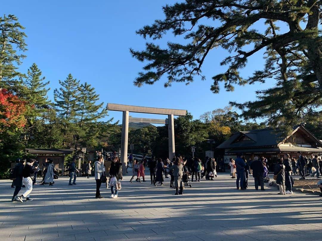 松浦孝亮さんのインスタグラム写真 - (松浦孝亮Instagram)「前厄なので、伊勢神宮で厄祓い #伊勢神宮 #天照大神 #内宮 #厄祓い #前厄 #赤福 #おかげ横丁」11月30日 17時12分 - ko_matsuura