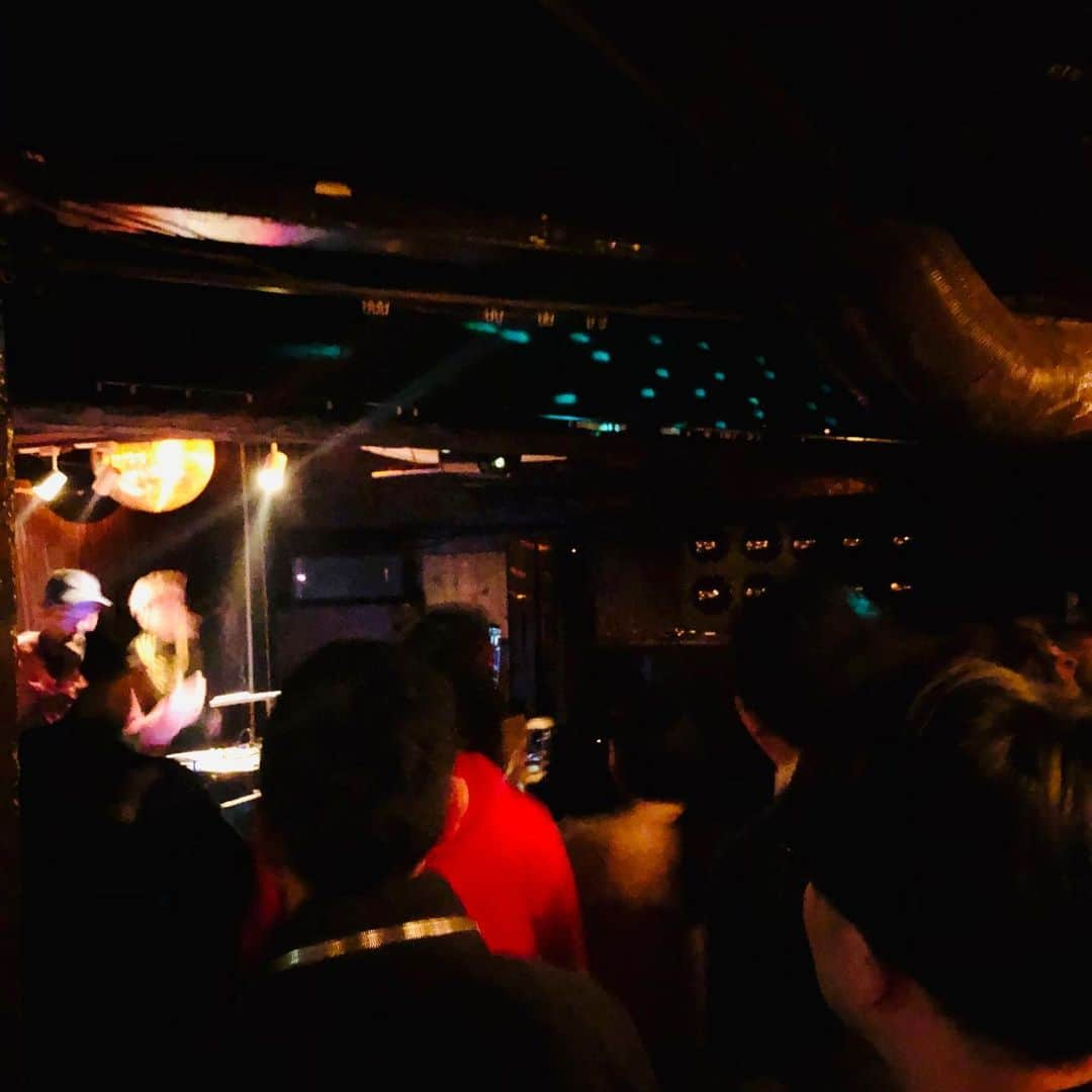 DJ SANCONさんのインスタグラム写真 - (DJ SANCONInstagram)「昨夜グロリ東京 来てくれたみんな有難う！ 楽しい一夜でした！  I had a great time. Thank you  Tokyo Family. ---------------------------------------------------- #tokyonight #tokyonightlife #tokyosibuya  #tokyotonightclub #sibuyatheroom #djsancon  #nightlife #internationalparty」11月30日 9時04分 - djsancon