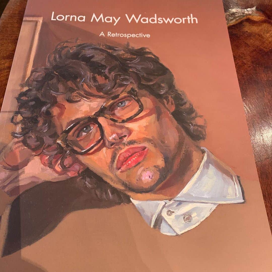 ダニエル・シャーマンさんのインスタグラム写真 - (ダニエル・シャーマンInstagram)「Belated congrats to @lorna_may_  and her wonderful Retrospective in Sheffield. A gem of a lady x (Thanks for painting over my black eye)」11月30日 11時09分 - danielsharman