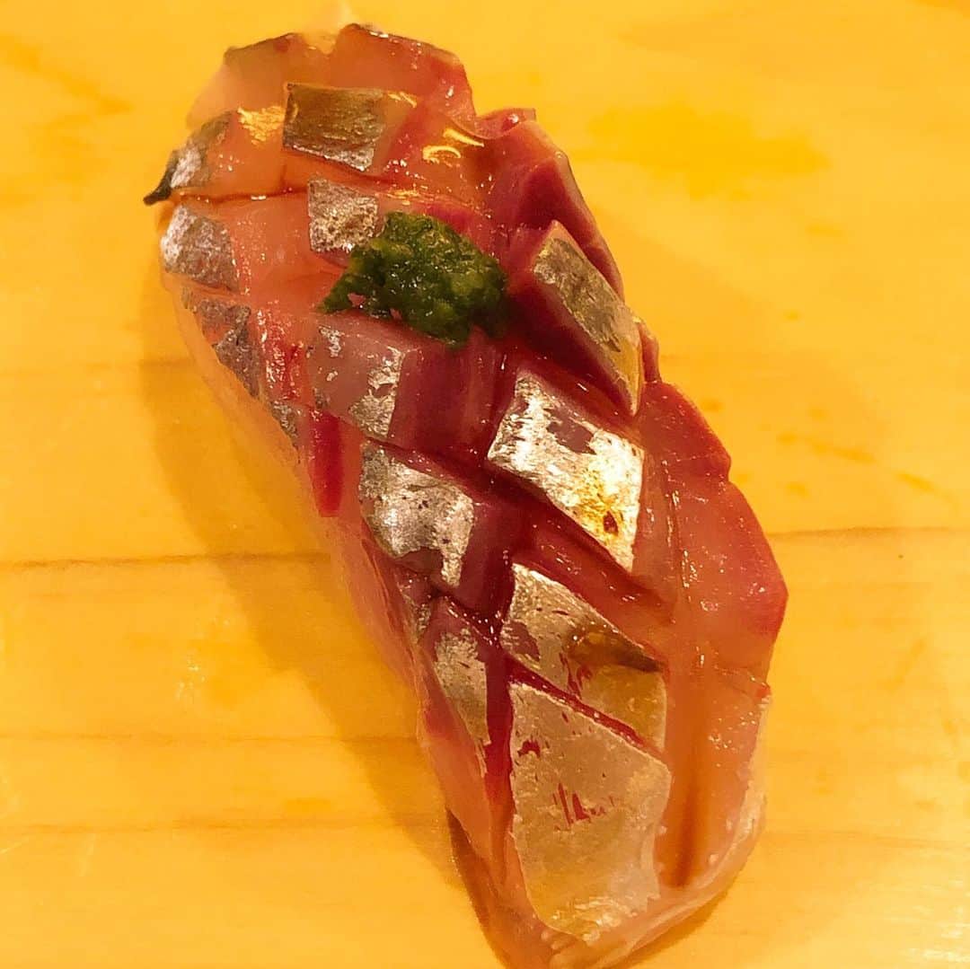 阿部洋子さんのインスタグラム写真 - (阿部洋子Instagram)「🍣🍣🍣🍣🍣 木曜夜からお寿司モードに突入しちゃって。 予約してもらったー！ 満足満足😋  テンション上がってて 📸ブレるブレる笑  #お寿司 #sushi #date  #美味しゅうございました」11月30日 11時12分 - hirocoring