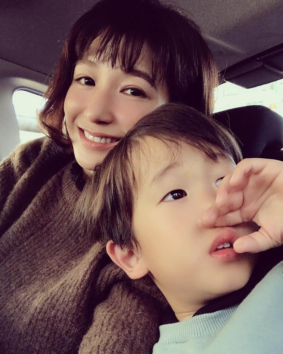 小西ゆりなさんのインスタグラム写真 - (小西ゆりなInstagram)「お出かけ日和🚗 行ってきます！！ #お出かけ日和 #行ってきます」11月30日 11時12分 - yurina_konishi