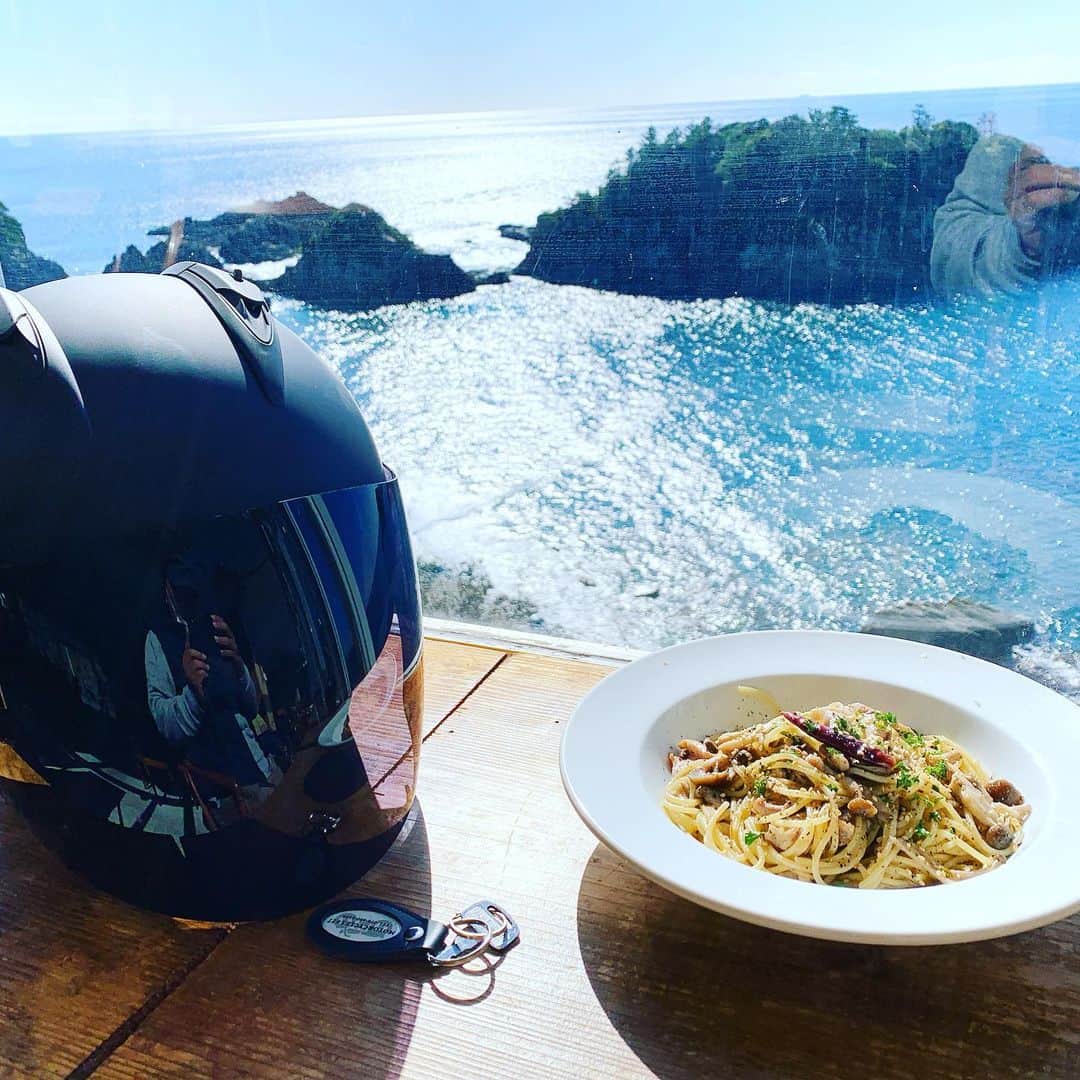HIROさんのインスタグラム写真 - (HIROInstagram)「ツーリングでカフェにランチ٩(๑❛ᴗ❛๑)۶ #ツーリング #ソロツーリング #すさみ町  #和歌山 #ランチ #パスタ  #デザート  #恋人岬  #和歌山ランチ」11月30日 12時34分 - hiro19770420