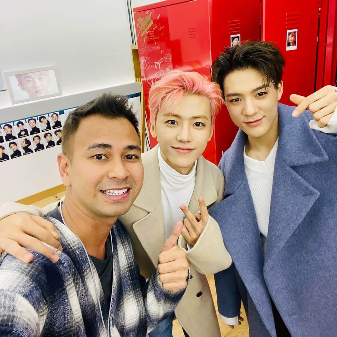 Raffi Ahmadさんのインスタグラム写真 - (Raffi AhmadInstagram)「C u Next time Jaemin and Jeno ⭐️ Tunggu di Vlog @rans.entertainment  @nct  @nct_dream  @smtown  @smtown_idn 🙏🙏🙏🙏🙏🙏🙏🙏🙏🙏🙏」11月30日 12時53分 - raffinagita1717